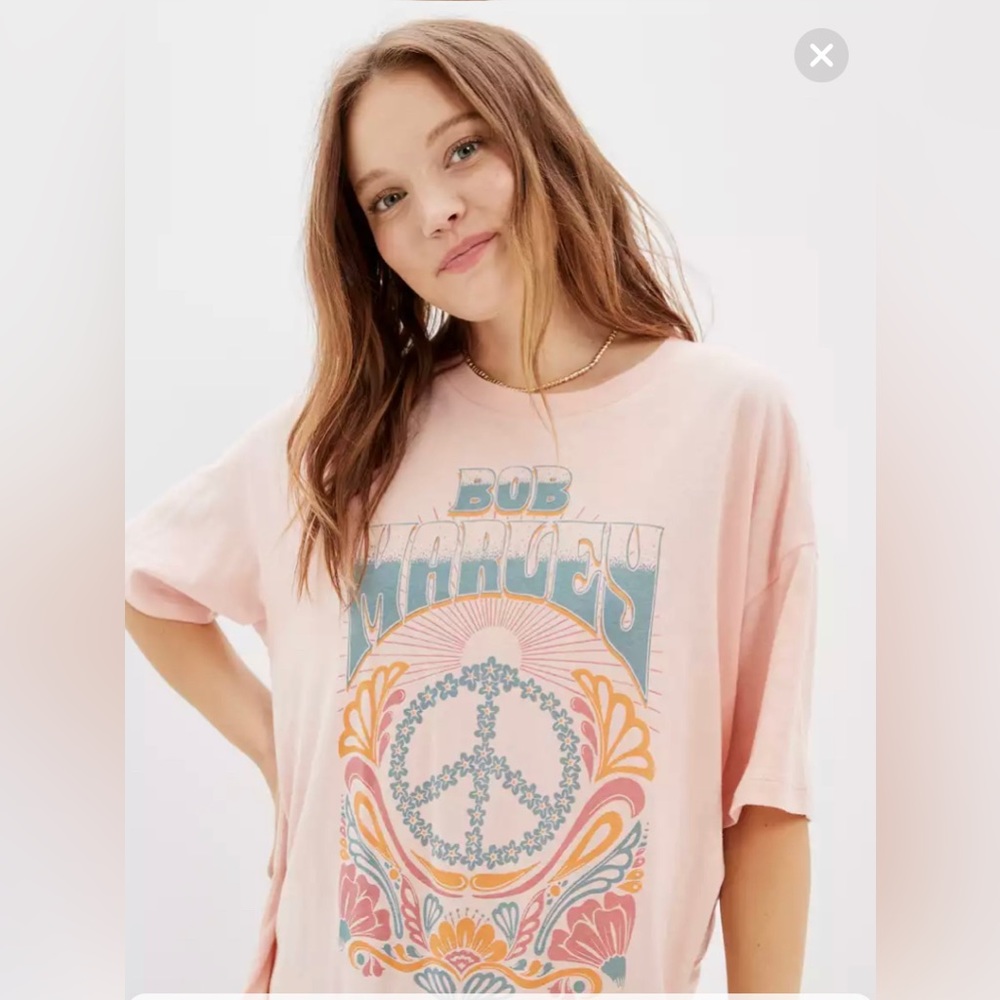 American eagle tshirt